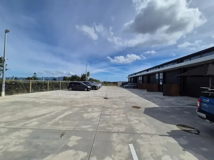 Nikau Junction complex, the shared driveway and carparking